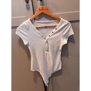 American Eagle Womens White Ribbed Short Sleeve Henley Bodysuit Size Small
